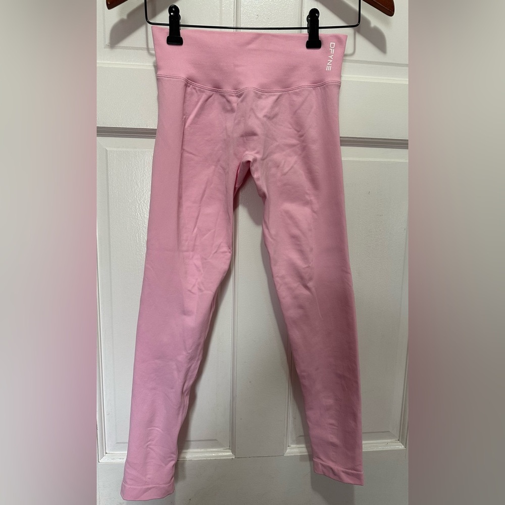 Dfyne Pink Leggings Size Small